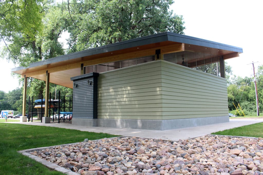 Pettibone Rental back view in La Crosse, WI
