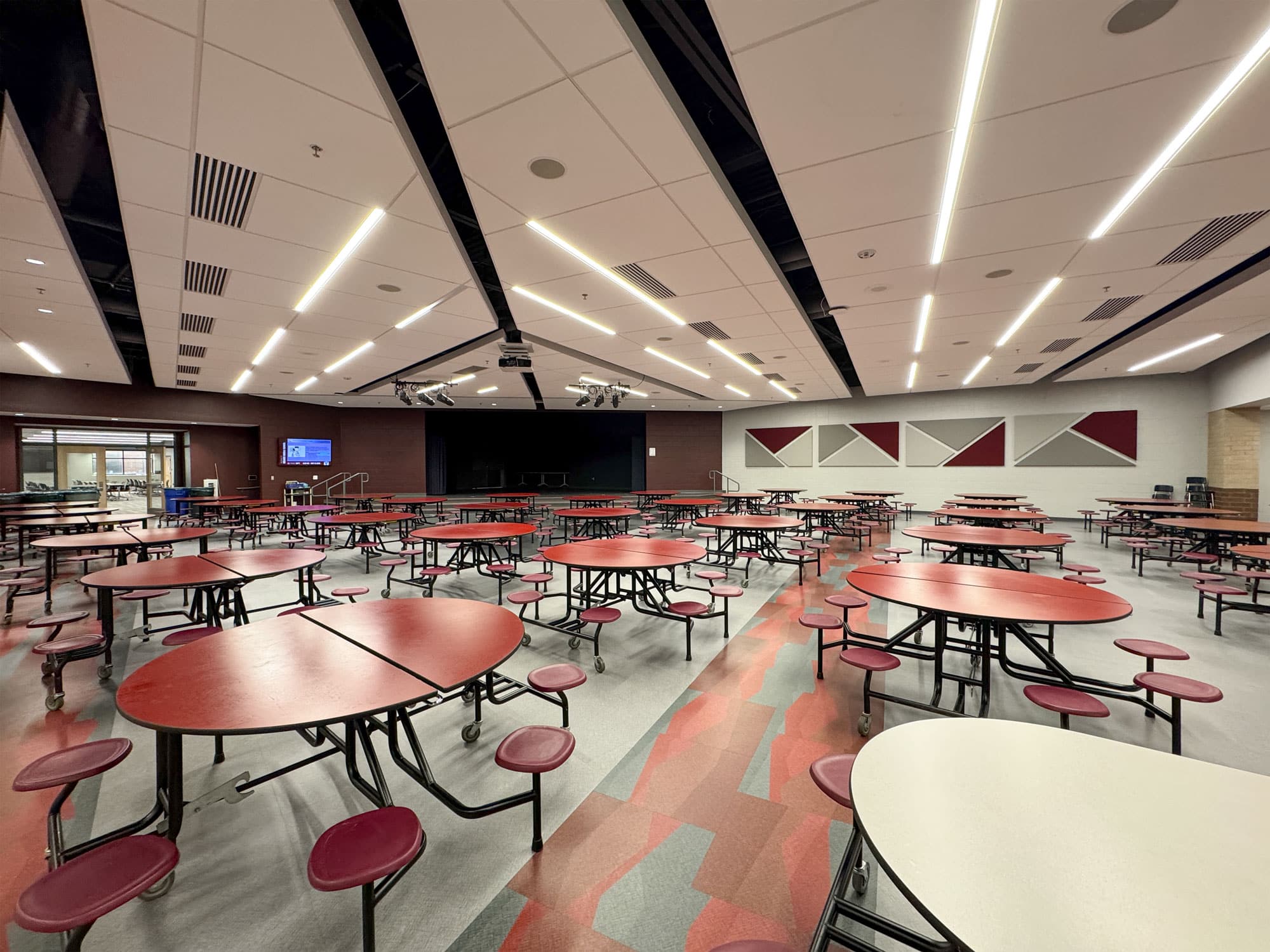 Holmen Middle School Cafeteria