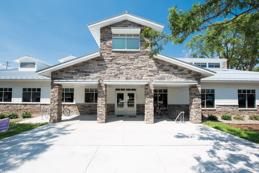 Coulee Recovery Center Entrance