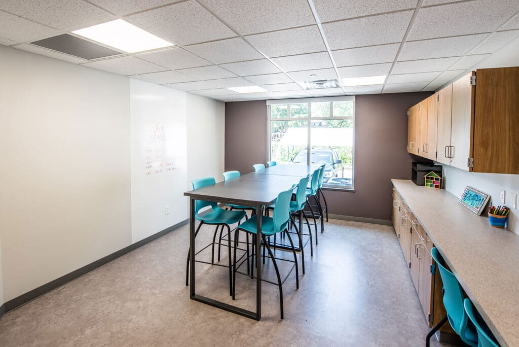 Coulee Recovery Work Room